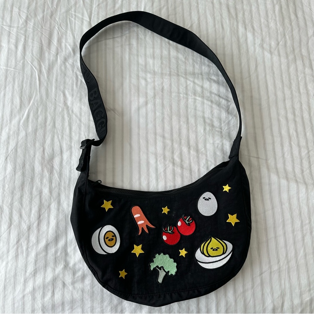 BAGGU Gudetama Medium Crescent Bag